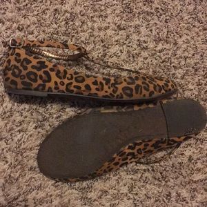 T-strap Leopard Flats